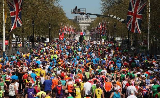 34th London Marathon contender,42, dies after collapsing at finish line 34th London Marathon contender,42, dies after collapsing at finish line